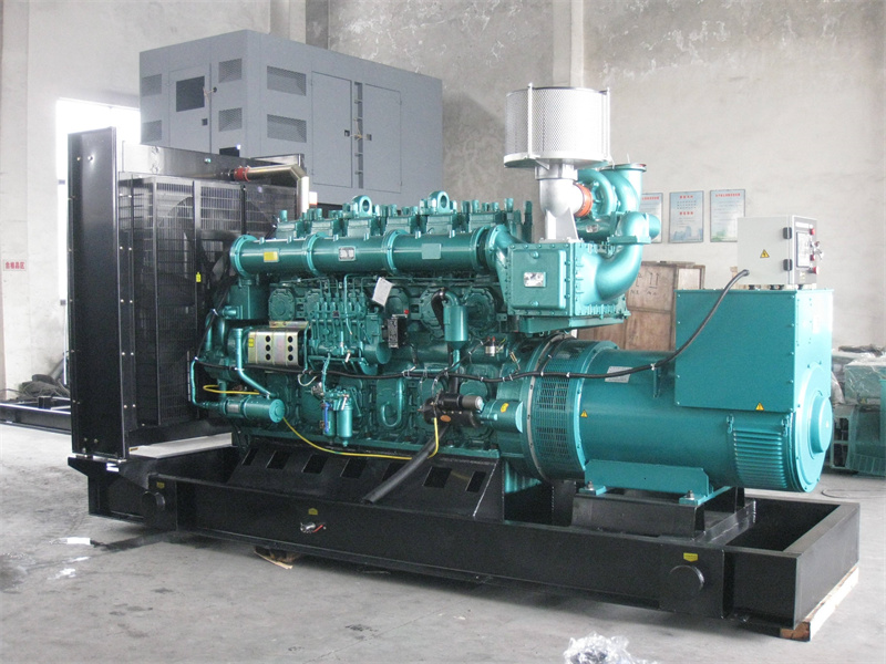 舟曲200KW 柴油发电机的油耗是多少?